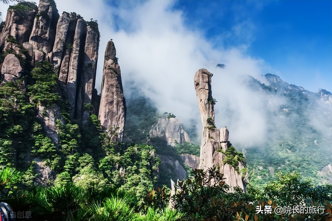 巨蟒出山